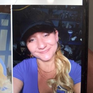 Meet your Posher, Crystal